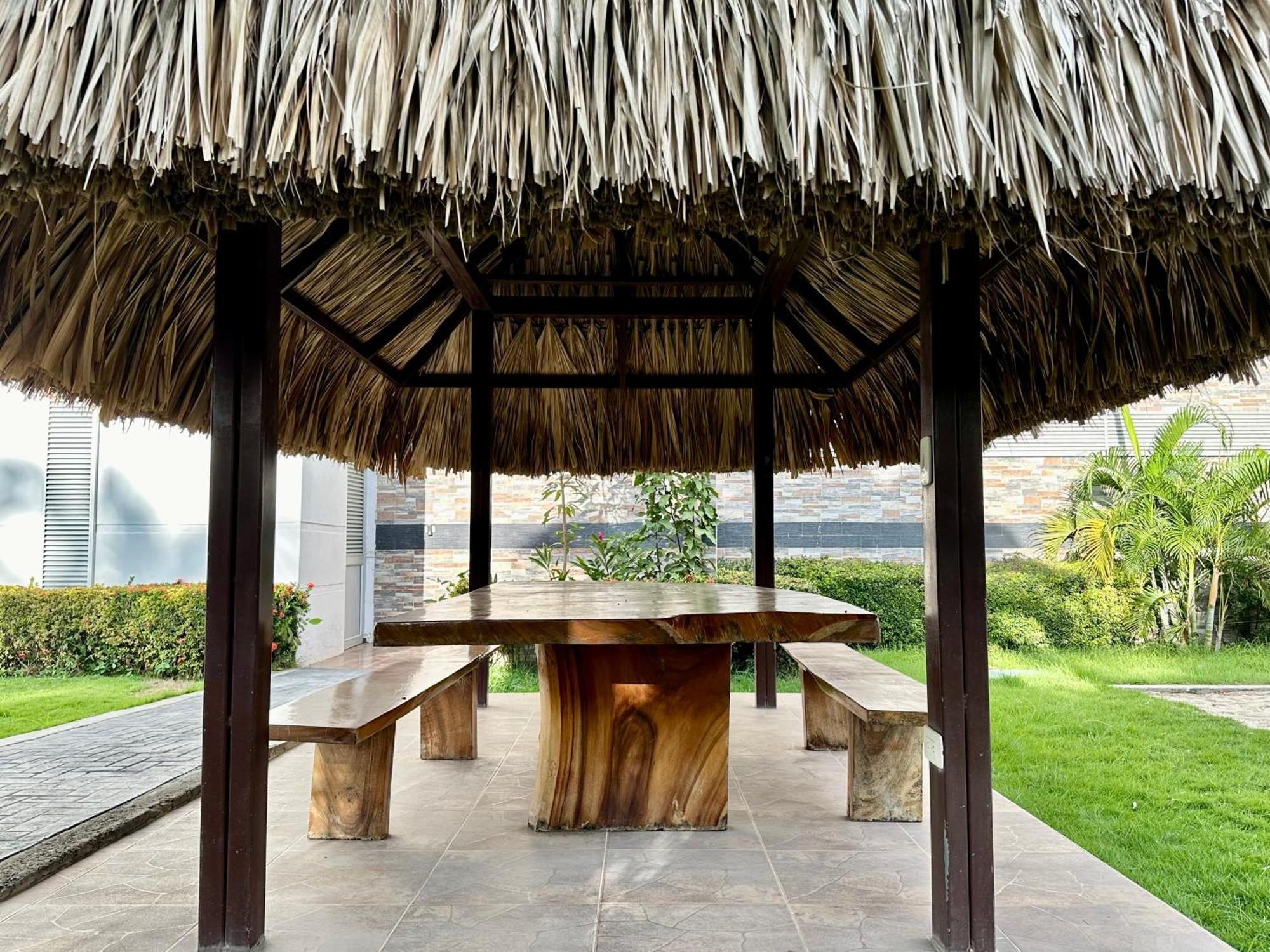 Tayrona Beach! Pool, Vip, Wifi & Ac